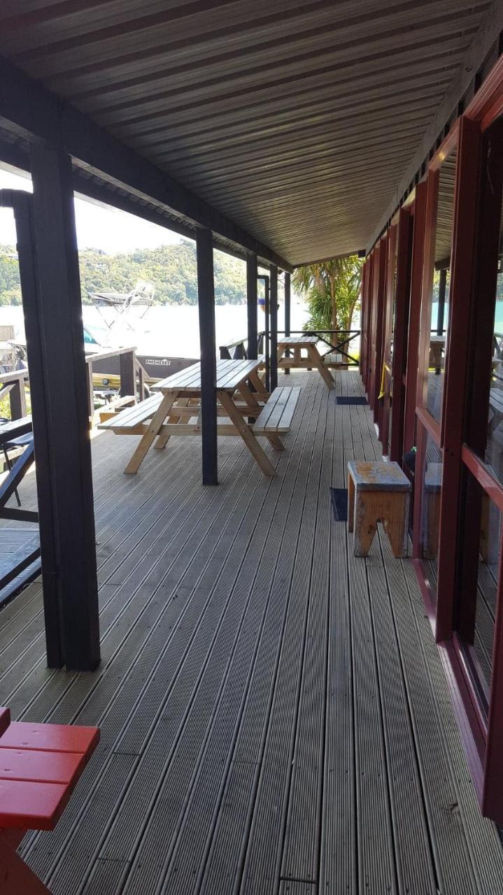 Long Bay Motor Camp Hotel Coromandel ภายนอก รูปภาพ